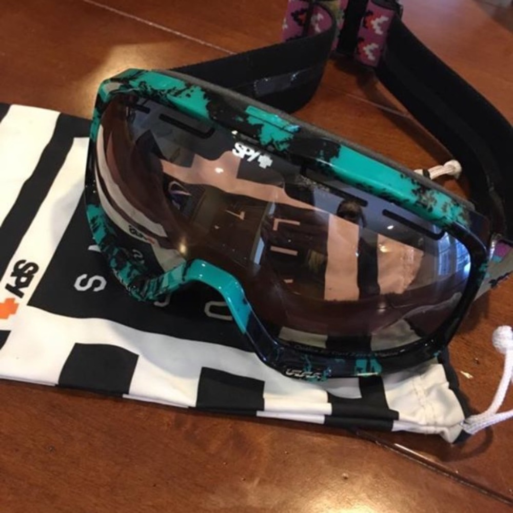 Limited Edition Womens SPY snowboard/ski goggles